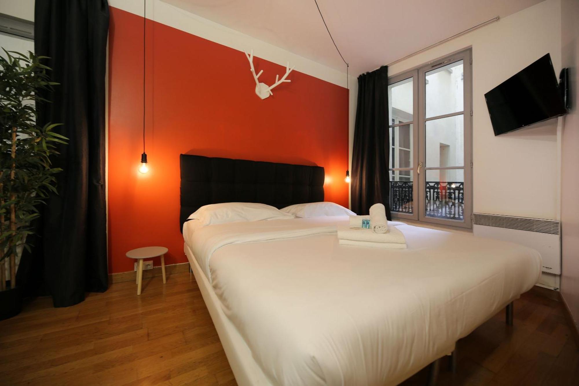 Service - En Face Du Musee - 5 - Flat-guest Apartment Paris