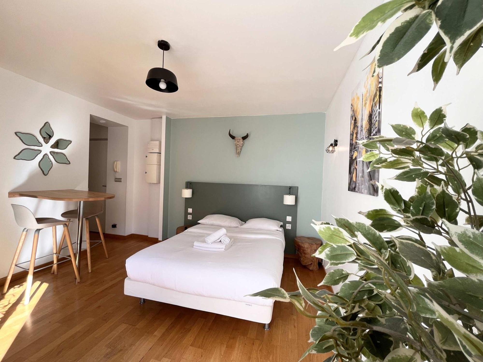 Service - En Face Du Musee - 5 - Flat-guest Apartment Paris